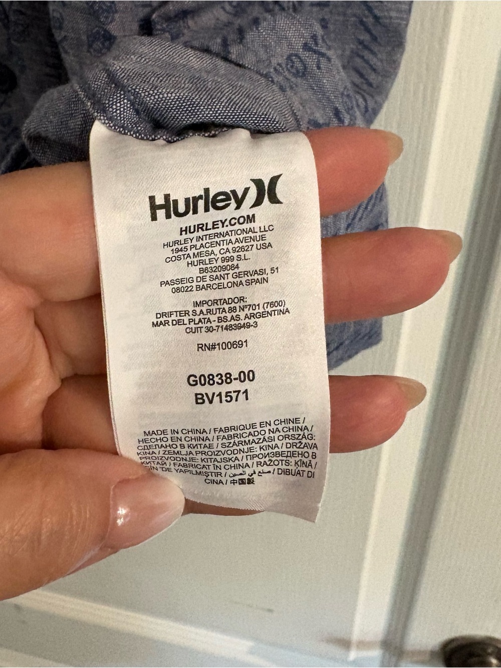 Hurley Men's Blue Short-Sleeve Button-Up Shirt tailored fit - Picture 5 of 6
